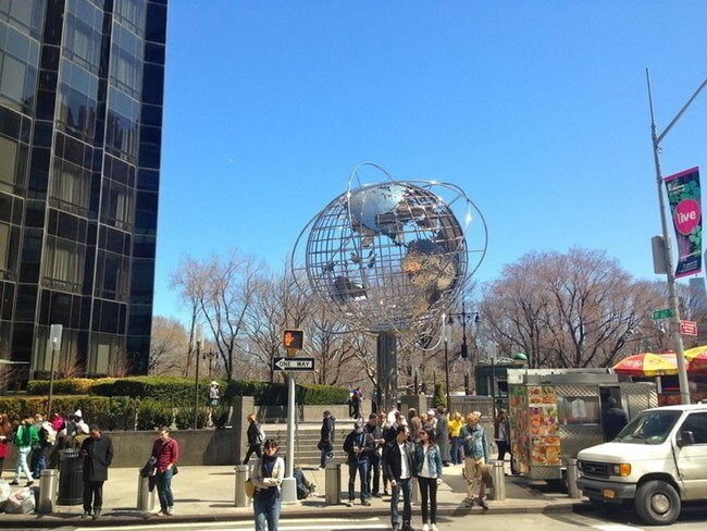 Foto del edificio - 30 West 60th Street