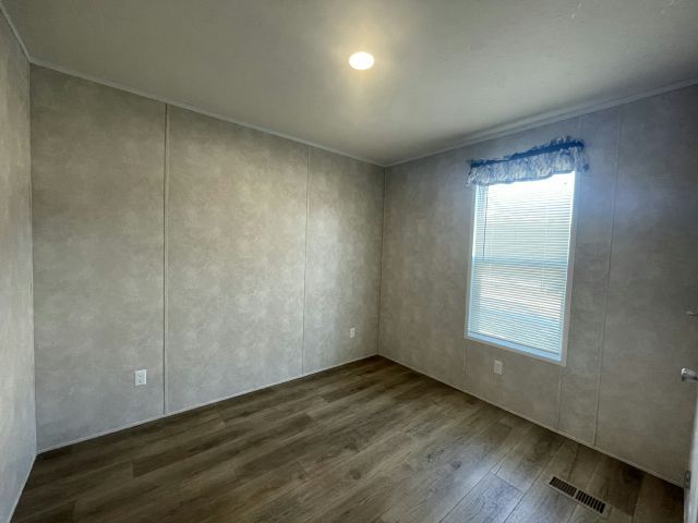 Building Photo - 454 Warbler Ln