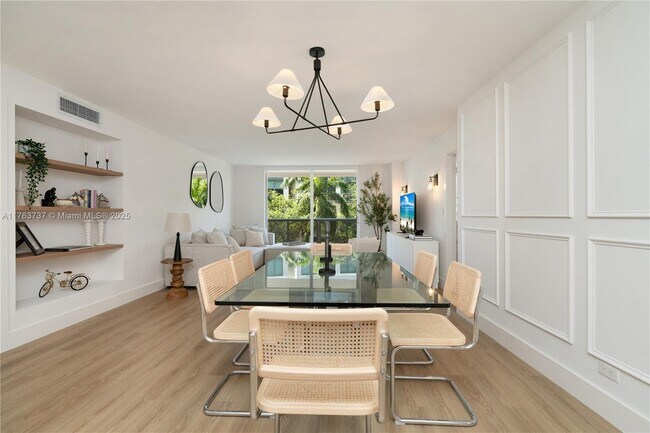 Building Photo - 6039 Collins Ave