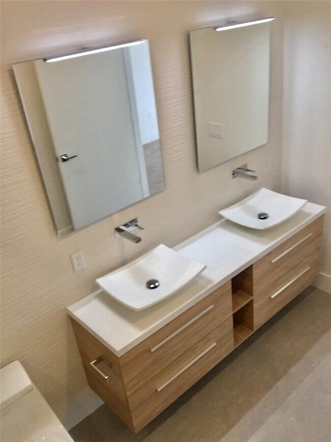 Foto del edificio - 4510 NW 8th Ct