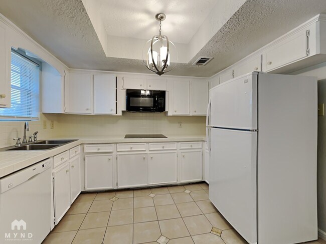 Foto del edificio - 15110 Gladebrook Dr