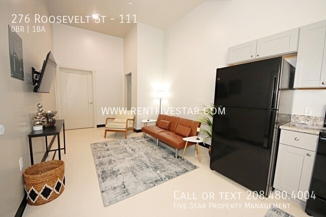 Building Photo - 276 Roosevelt St