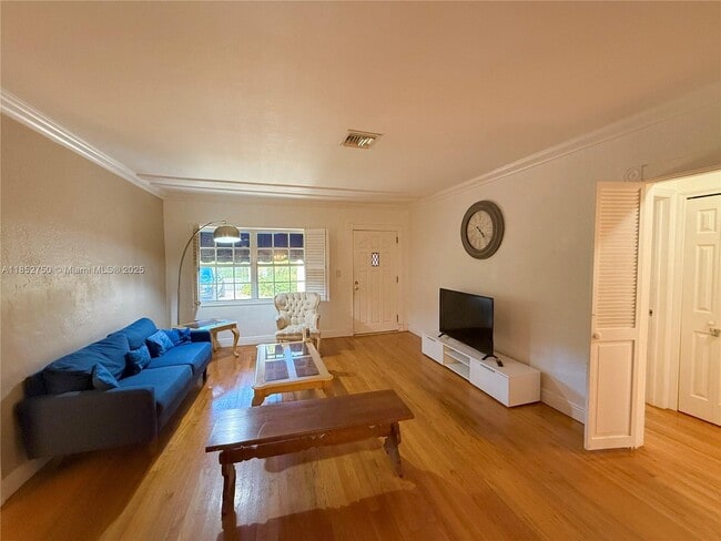 Foto del edificio - 3030 SW 57th Ave