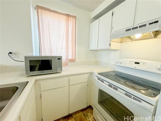 Foto del edificio - 2240 Kuhio Ave.