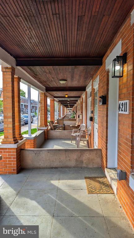 Foto del edificio - 4211 Sheldon Ave