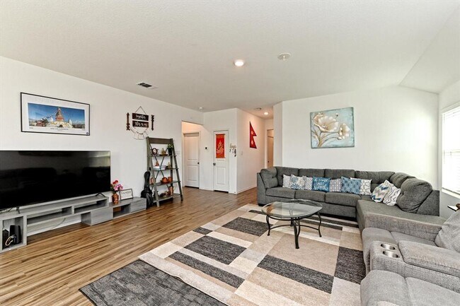 Foto del edificio - 6508 Strelitzia Cove