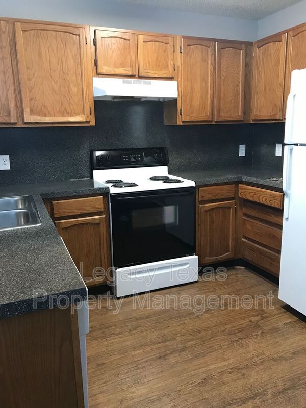 Foto del edificio - 1409 Courtney Pl