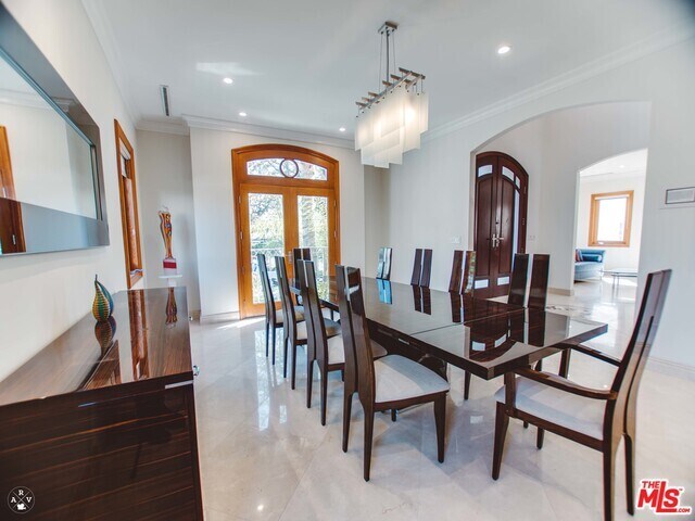 Foto del edificio - 9033 Cresta Dr