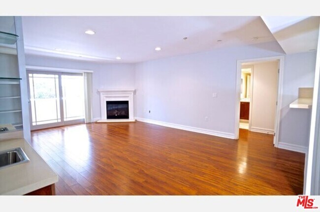 Foto del edificio - 1240 S Sherbourne Dr