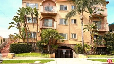 Building Photo - 421 E Santa Anita Ave
