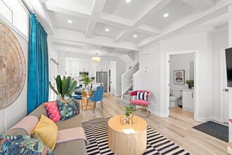 Building Photo - 15803-15897 97 Ave NW