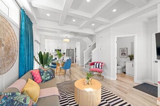 Building Photo - 15803-15897 97 Ave NW