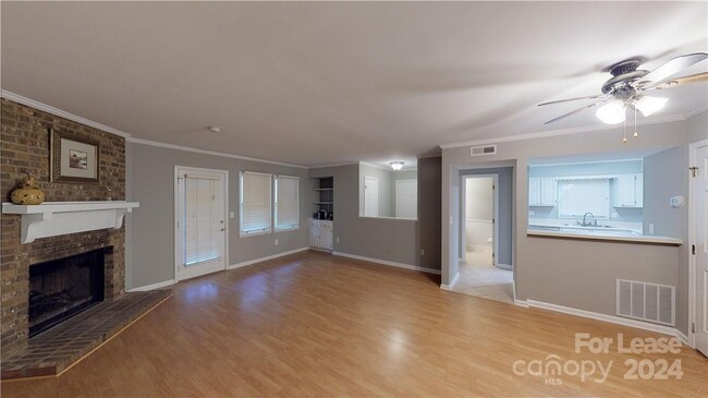 Building Photo - 3709 Colony Crossing Dr