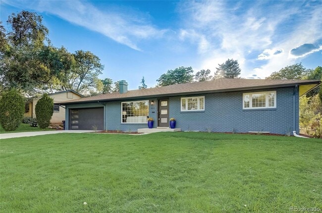 Foto del edificio - 5 Bedroom 3 Bathroom in Denver's Southmoor...
