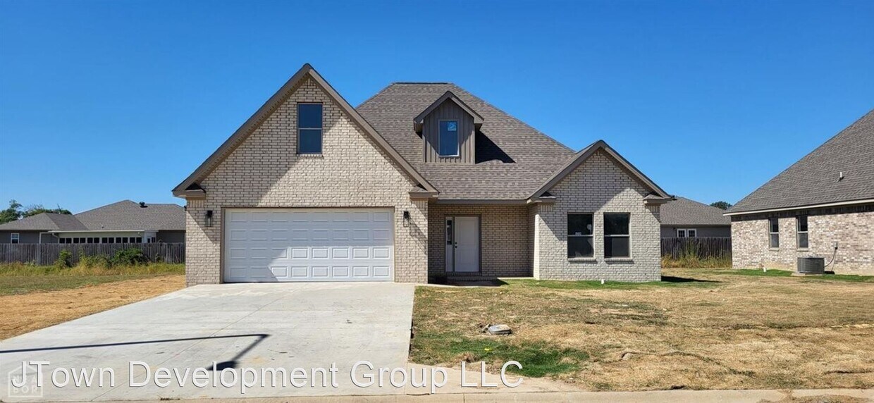 4 br, 2 bath House 4589 Plymouth Street House for Rent in Jonesboro