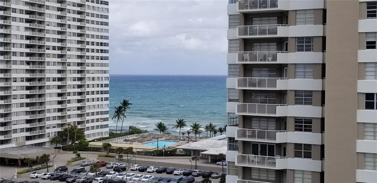 Primary Photo - 1985 S Ocean Dr