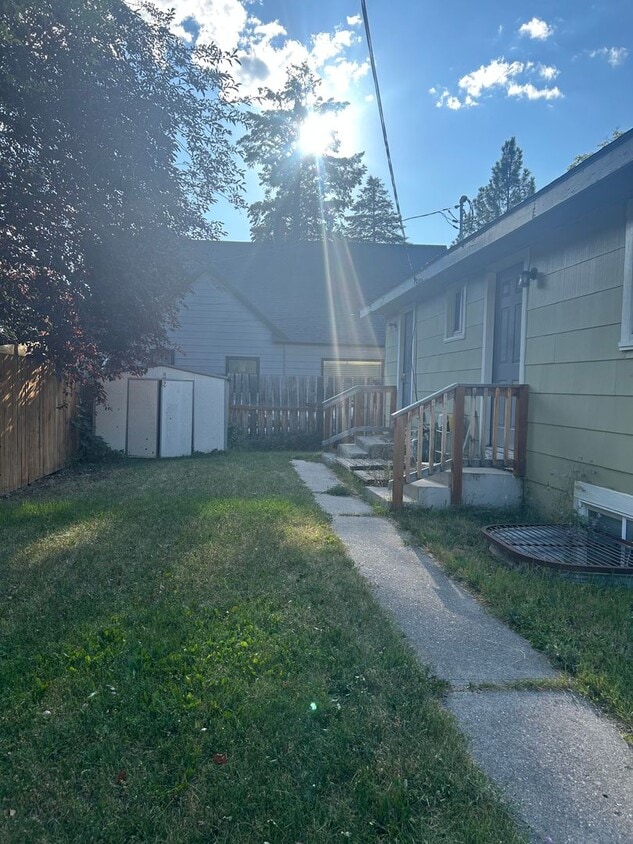 Primary Photo - 1103 Cooper St