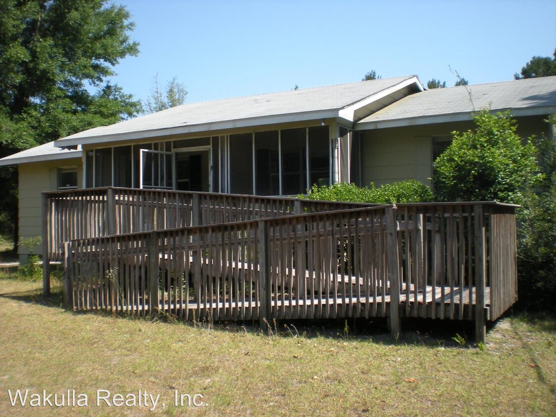 223 Luke Smith Rd, Crawfordville, FL 32327 House Rental in