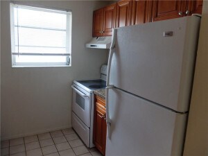 Building Photo - 624 Antioch Ave