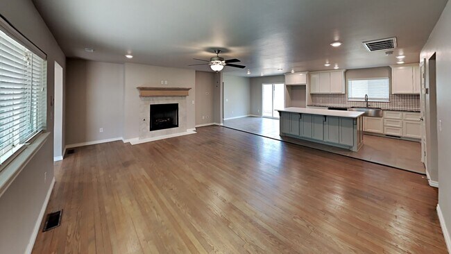 Foto del edificio - 3 Bedroom 2 Bath Home on 1 acre lot