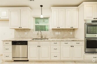 Building Photo - 5807 Boyce Springs Dr