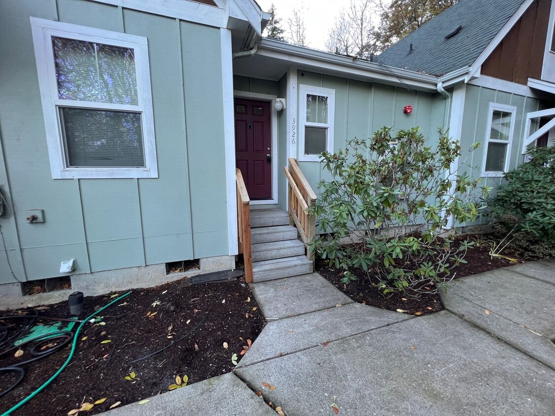 South Eugene Studio - South Eugene Studio