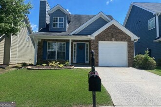 Building Photo - 6475 White Walnut Way