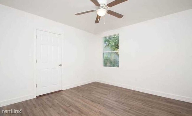 Building Photo - 2120 Monterey St