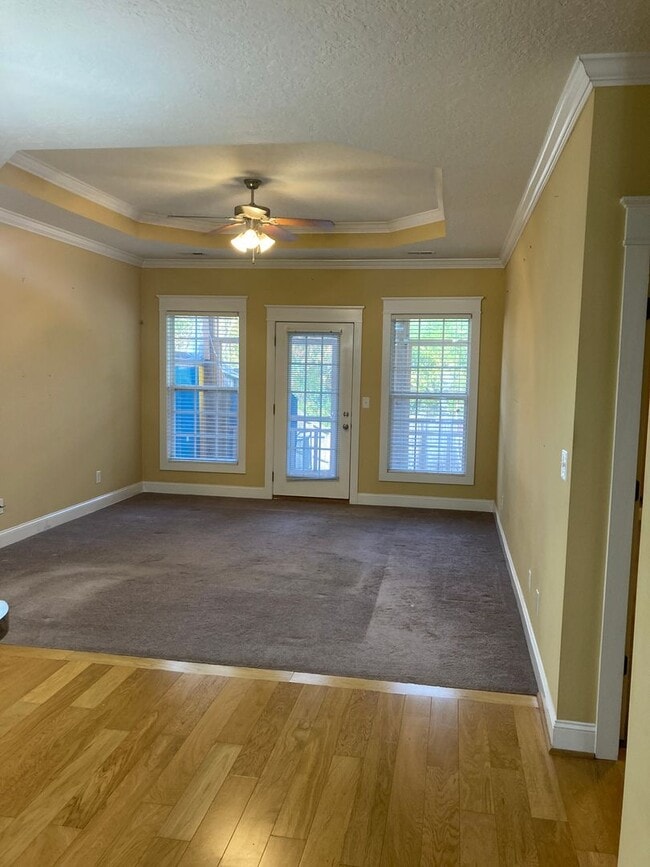 Building Photo - 33 Ashmaline Ln