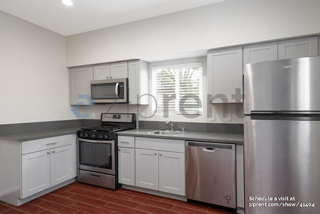Foto del edificio - 1310 Breeze St