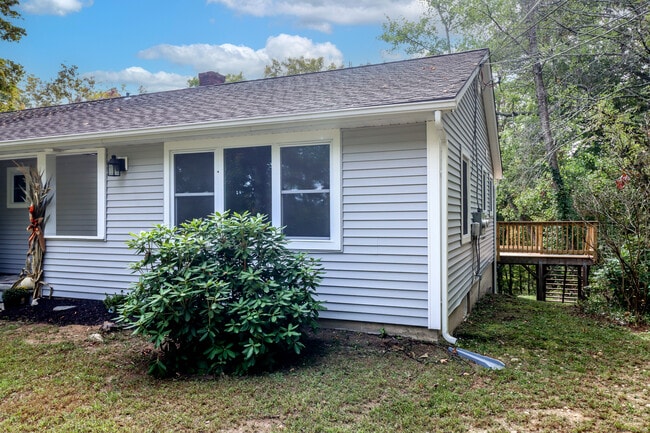 Building Photo - 48 Candlewood Lake Rd