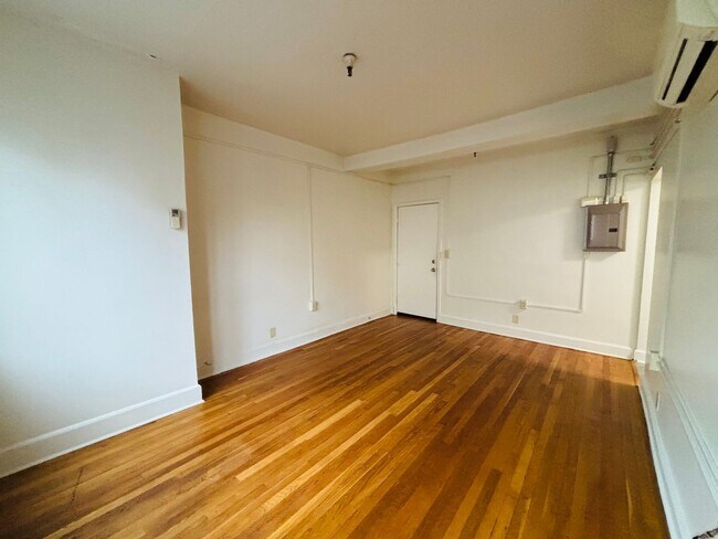 Foto del edificio - 1 Bedroom, 1 Bath Apartment