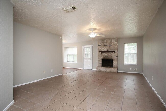 Foto del edificio - 4550 Chestergate Dr