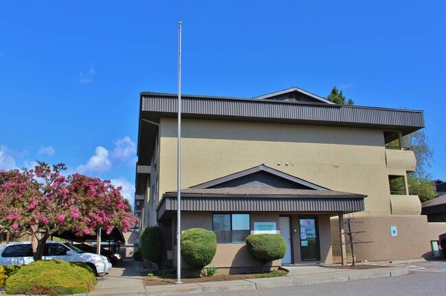 Sullivan Court Apartments 511 S Sullivan Rd Spokane Valley WA Sullivan Court Apartments 511 S Sullivan Rd Spokane Valley WA