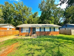 Building Photo - 3615 Midfield Dr