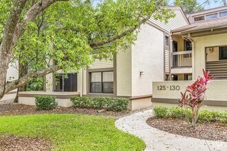 Building Photo - 125 Woodlake Wynde