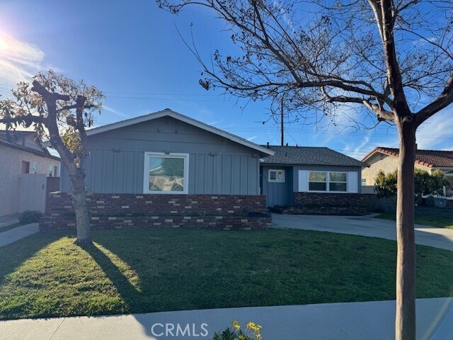 Foto del edificio - 20533 Eastwood Ave