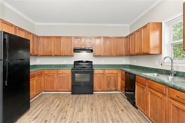Foto del edificio - 841 Ridge Ave NW