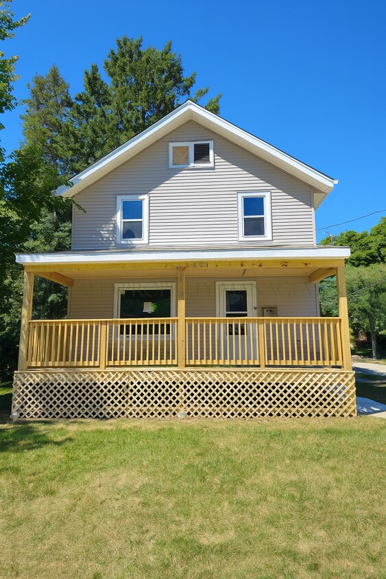 Foto principal - 326 N Independence Ave