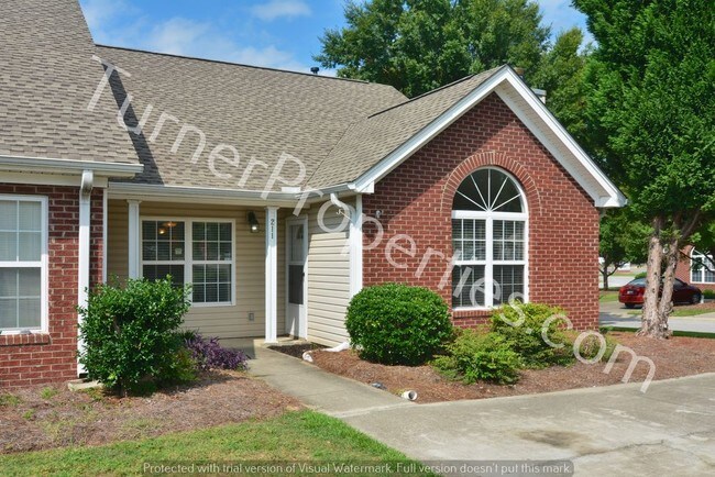 Building Photo - 211 Lipscombe Ln Columbia SC 29229