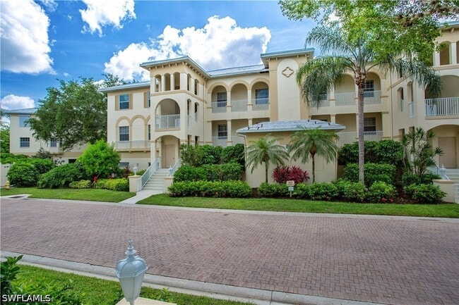 Building Photo - 825 Bentwater Cir