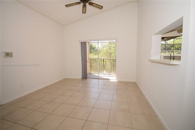 Building Photo - 641 Cypress Lake Blvd
