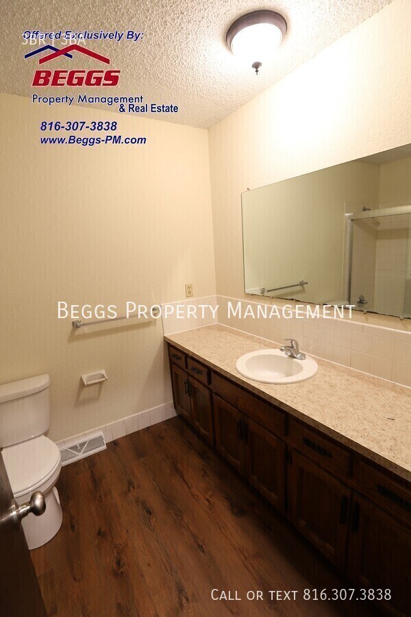 Building Photo - 1117 Broadmore Ln
