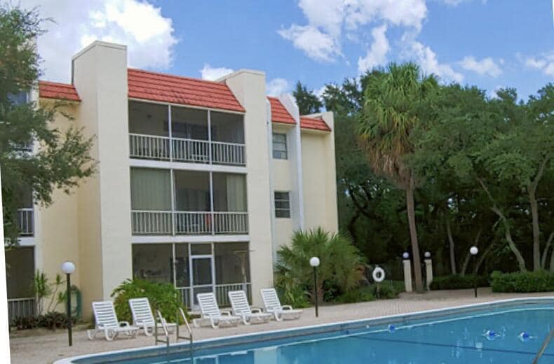 Foto principal - 620 NW 13th St