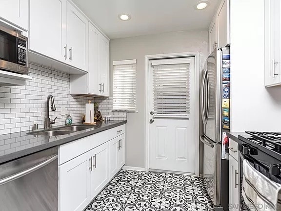 Foto del edificio - 4791 Jutland Dr