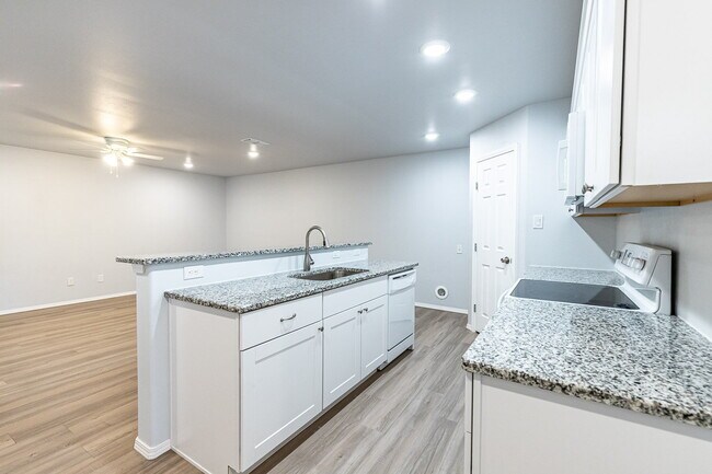 Foto del edificio - Half off First Full Month's Rent /Convenient to All Institutions of Higher Learning In The Lubboc...