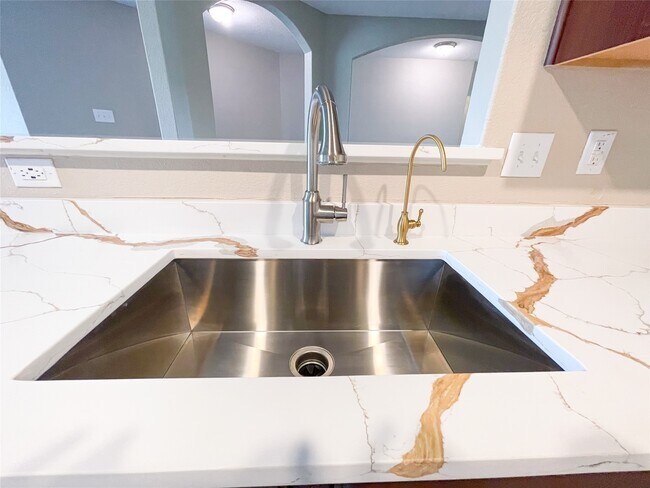 Building Photo - 2310 Nautica Terrace