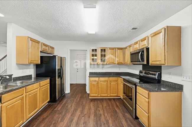 Building Photo - 130 Devon Forest Dr