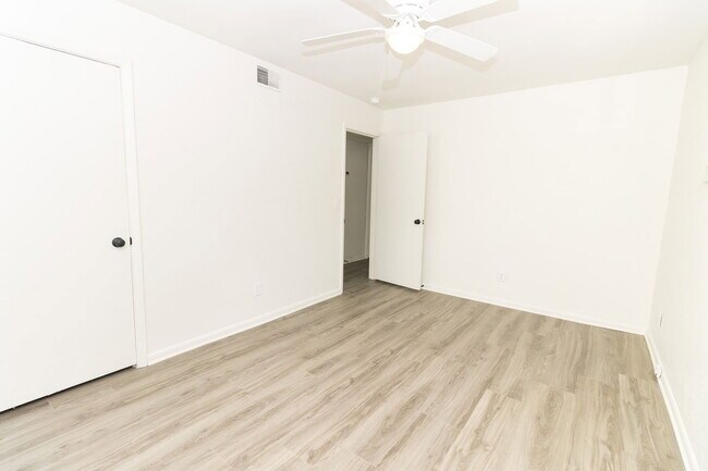 Foto del edificio - 513 Donaldson Rd