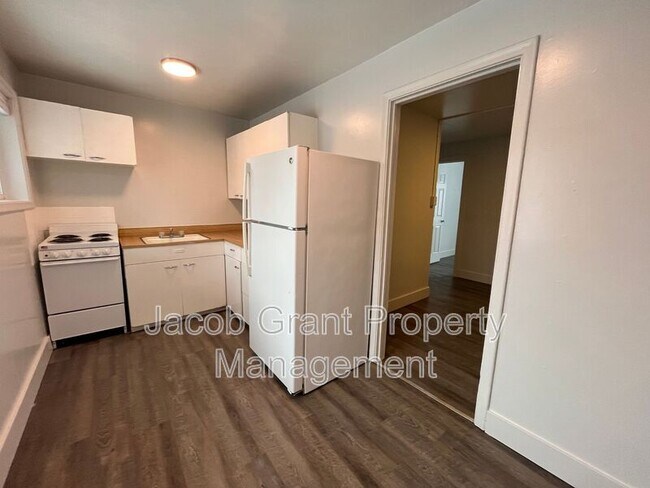 Foto del edificio - 675 Tiger Ave